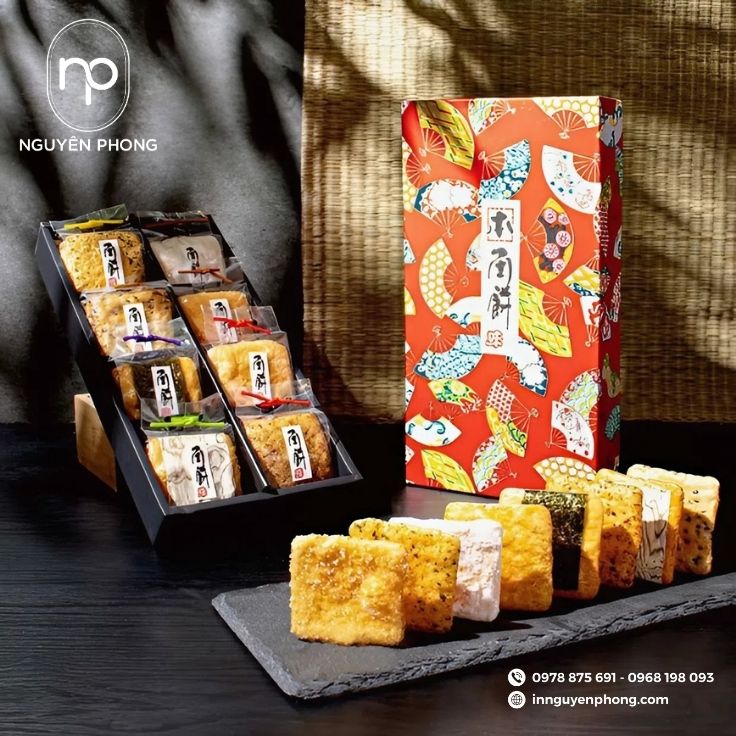 Mẫu hộp đựng cơm cháy chia ngăn